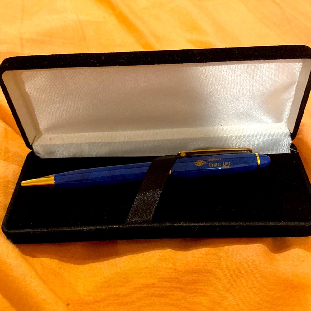 Vintage Disney cruise line blue and gold pen